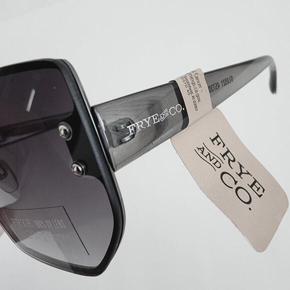 Frye Retro Oversized Squared Shield Sunglasses 100% UV Black Gray main image 7